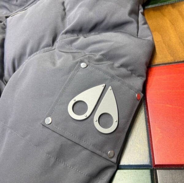 moose knuckle jacket Grey/White Fur - Image 3