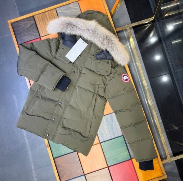 CANADA GOOSE WHYNDAM- military green/Black on red badge